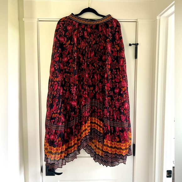 Alice + Olivia Dresses & Skirts - NWT Alice & Olivia skirt